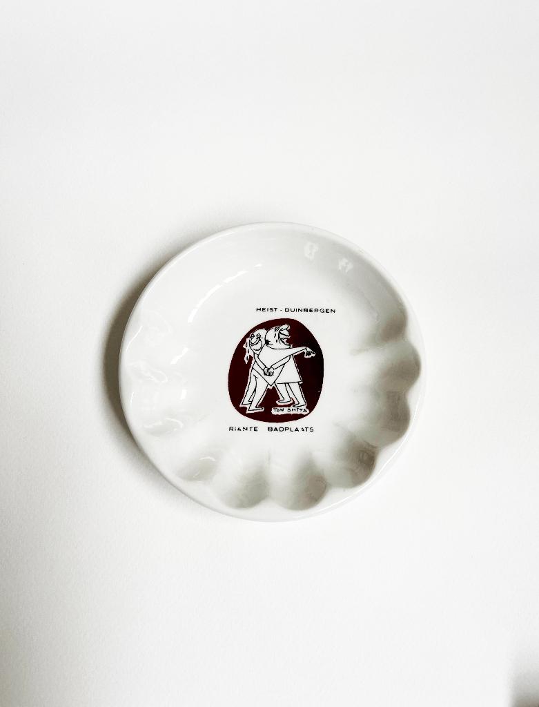 Cendrier en porcelaine Heist - Duinbergen souvenir, Antiquités & Art, Enlèvement ou Envoi