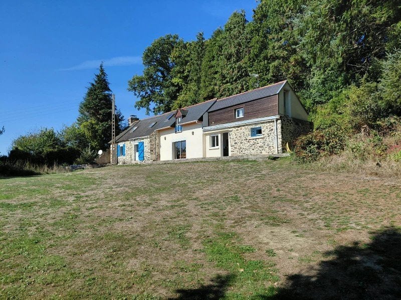 BRETAGNE Propriété forestière sur 4 hectares sans voisins., Campagne, 108 m², 2 pièces, France