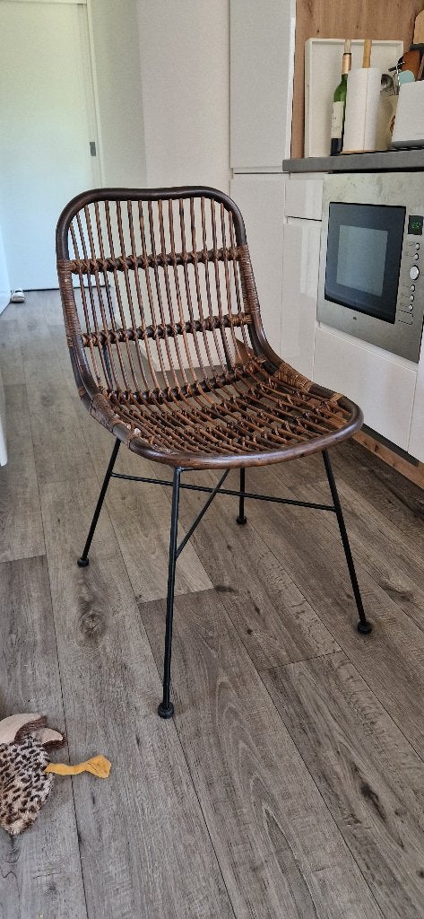 rieten stoel, Ophalen, Bruin, Riet of Rotan, Zo goed als nieuw