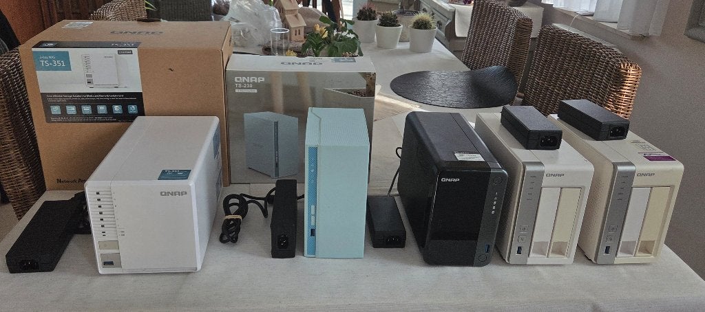 QNAP NAS TS-230, TS-231P2, TS-253D, TS-351, TS-451A, Informatique & Logiciels, Enlèvement ou Envoi, Utilisé