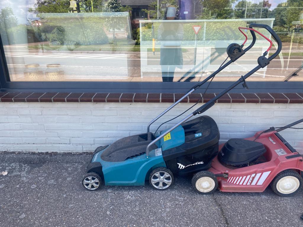 Makita elektrische grasmaaier ELM3711 – getest en werkend, Tuin en Terras, Ophalen, Zo goed als nieuw, Elektrische grasmaaier
