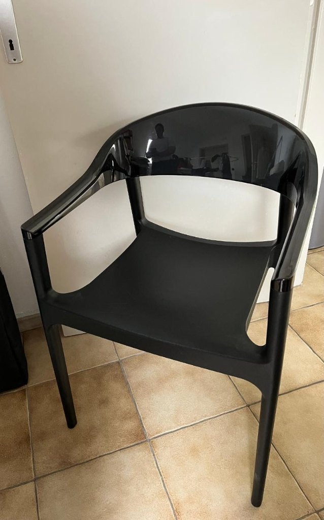 4 zwarte stoelen, Huis en Inrichting, Ophalen, Zo goed als nieuw, Kunststof, Vier