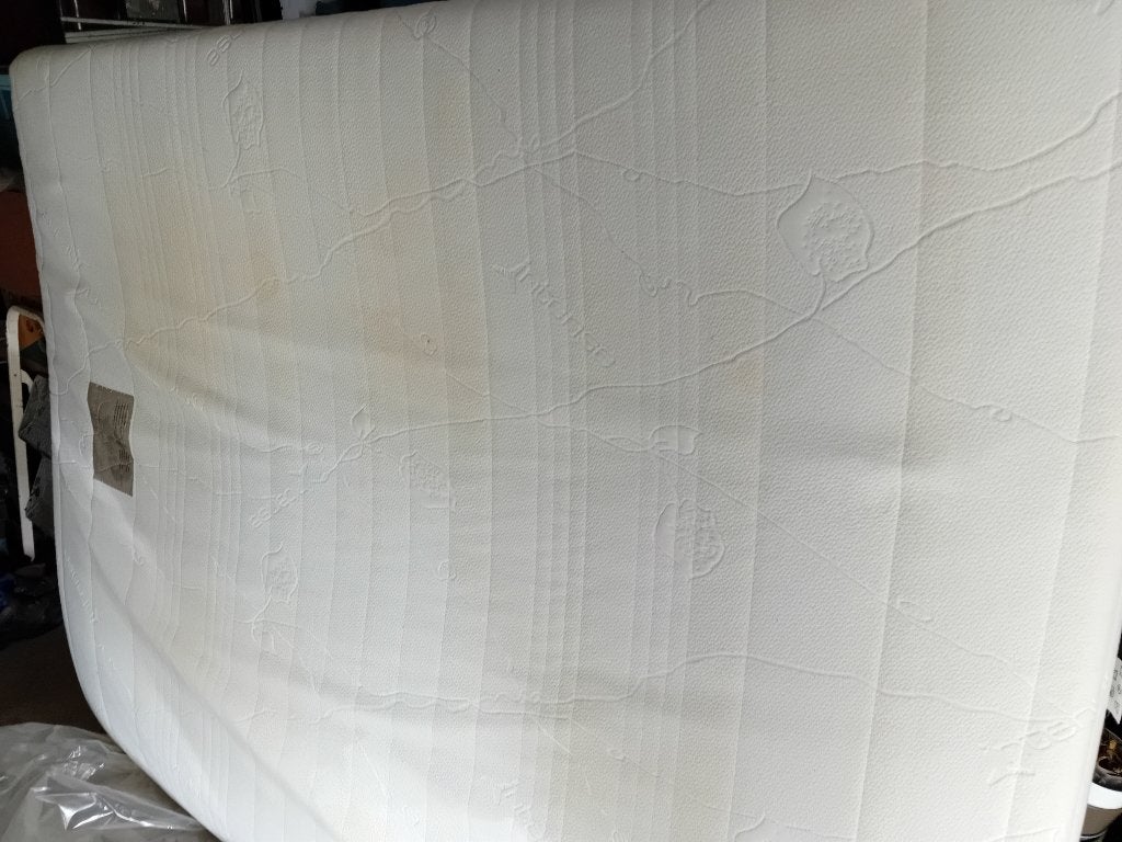 GRATIS degelijke matras van 1,60m op 2 meter: info zie label, Ophalen, Gebruikt, Tweepersoons, Matras
