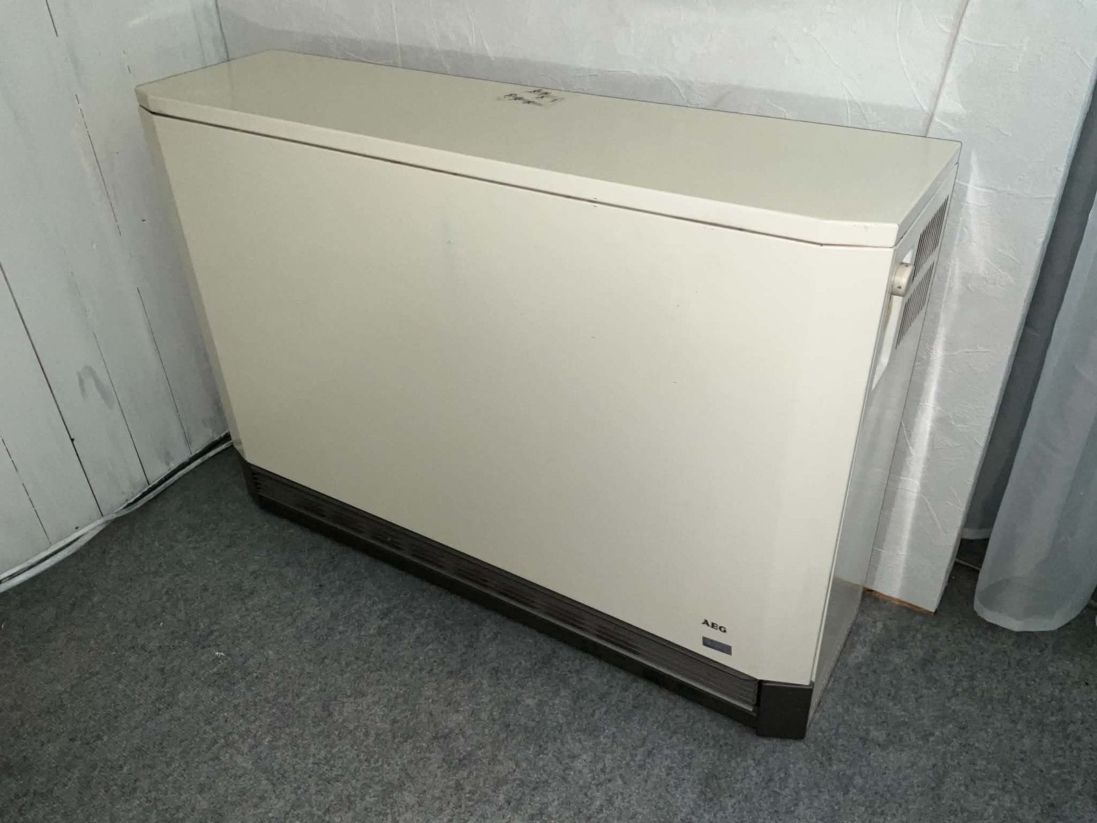AEG accumulator verwarming, Bricolage & Construction, Enlèvement, Utilisé, Radiateur, 30 à 80 cm