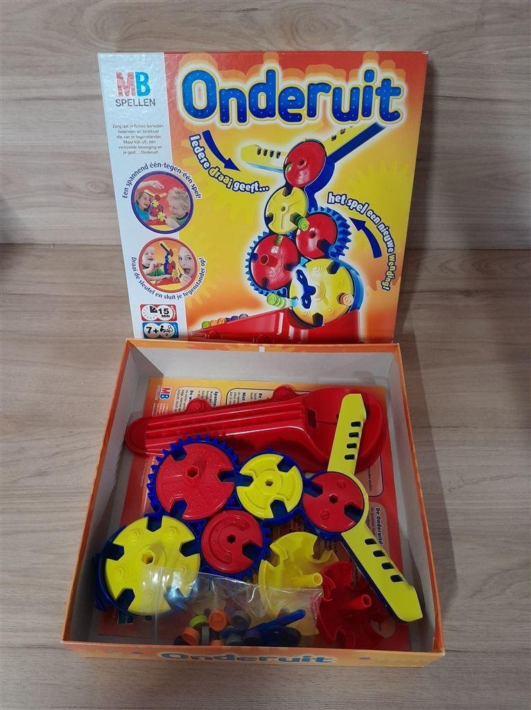 Onderuit - s3694, Hobby en Vrije tijd, Verzenden, Zo goed als nieuw