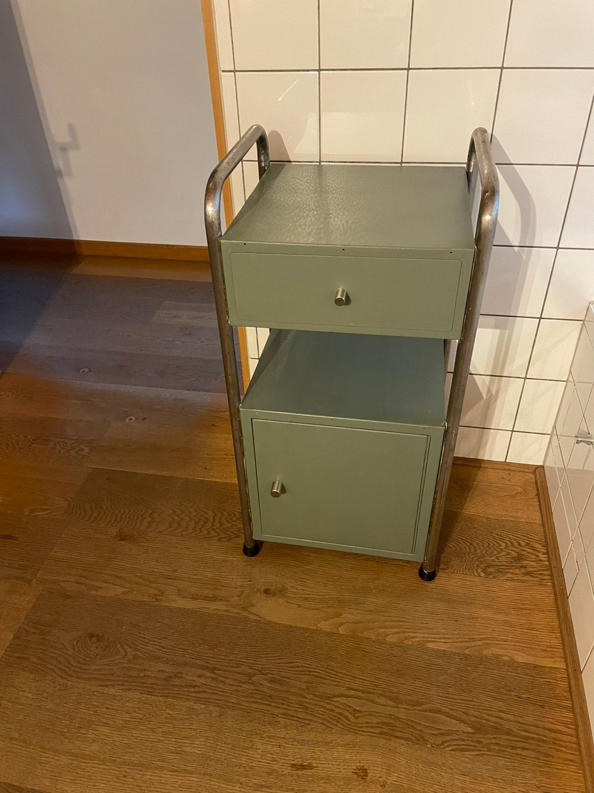 Oud ziekenhuis nachtkastje, Huis en Inrichting, Ophalen, Gebruikt