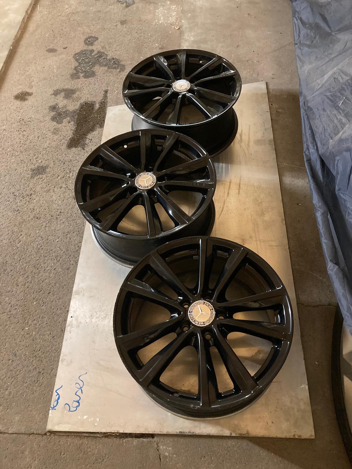 3 Mercedes velgen, Ophalen