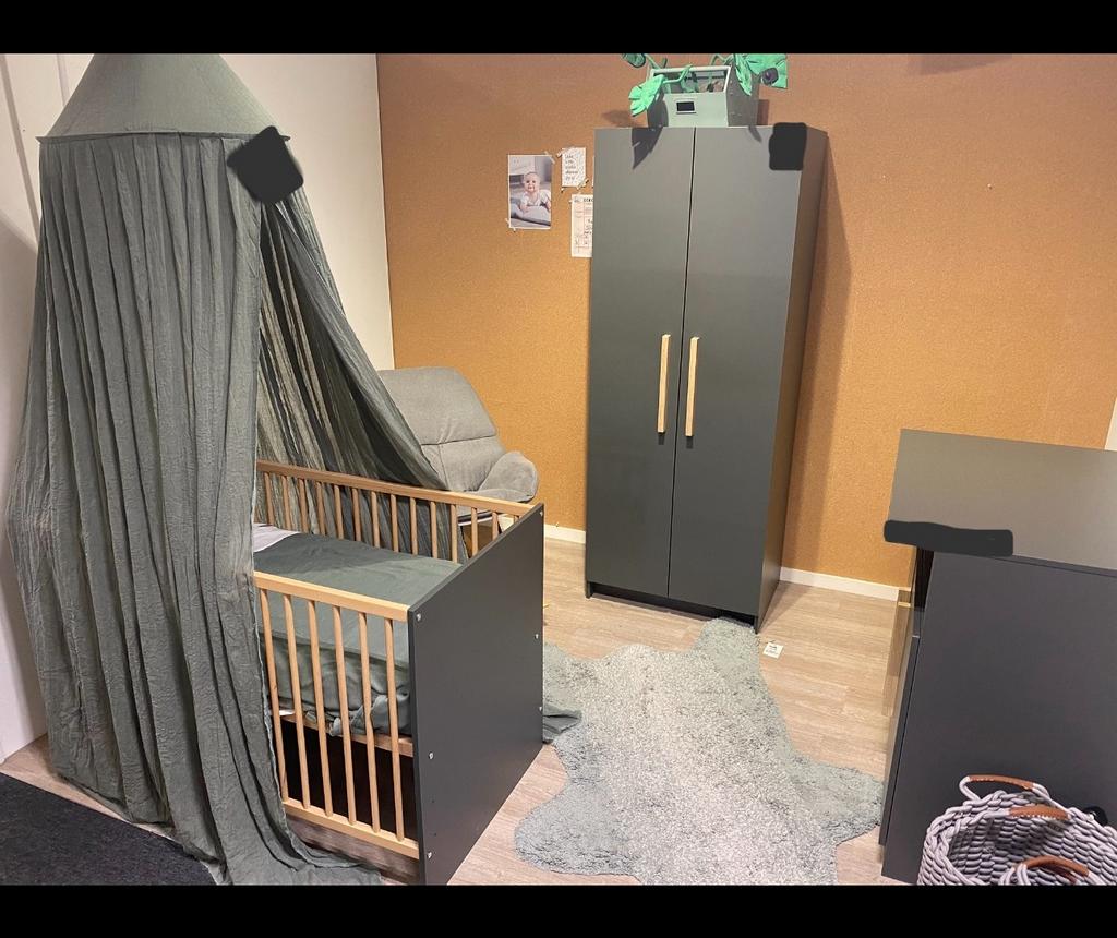 Ensemble de chambre de bébé à vendre, Enfants & Bébés, Chambre d'enfant | Chambres d'enfant complètes, Comme neuf, Enlèvement