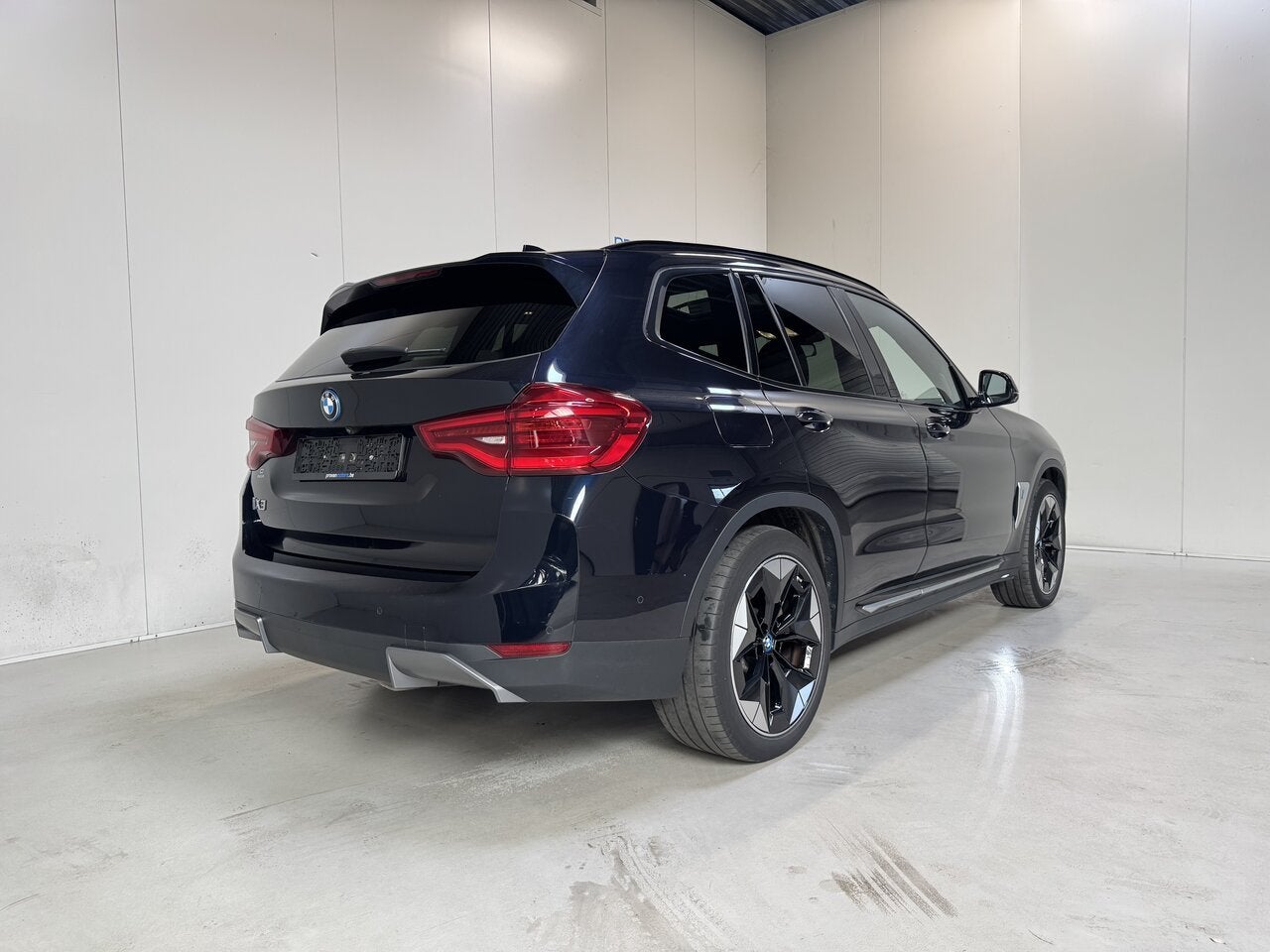 BMW iX3 80 kwh sDrive - Pano - Harman/Kardon - SoH 98%! Top, Auto's, Zwart, 0 kg, Zwart, Elektrisch