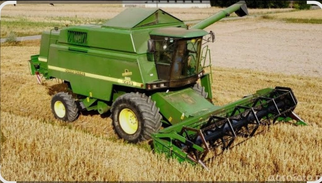 Moissonneuse-batteuse John Deere 2056 2258 Wanted, Articles professionnels, Agriculture | Tracteurs, John Deere, Enlèvement, Utilisé