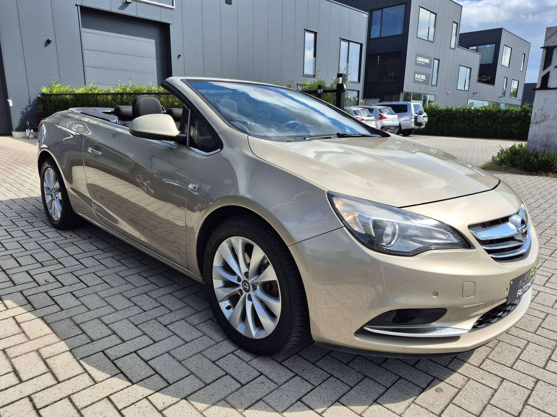 Opel Cascada 1.4 Turbo / Uit Overname / 12 maanden waarborg, Auto's, Opel, Stof, Gebruikt, Cabriolet, 120 pk