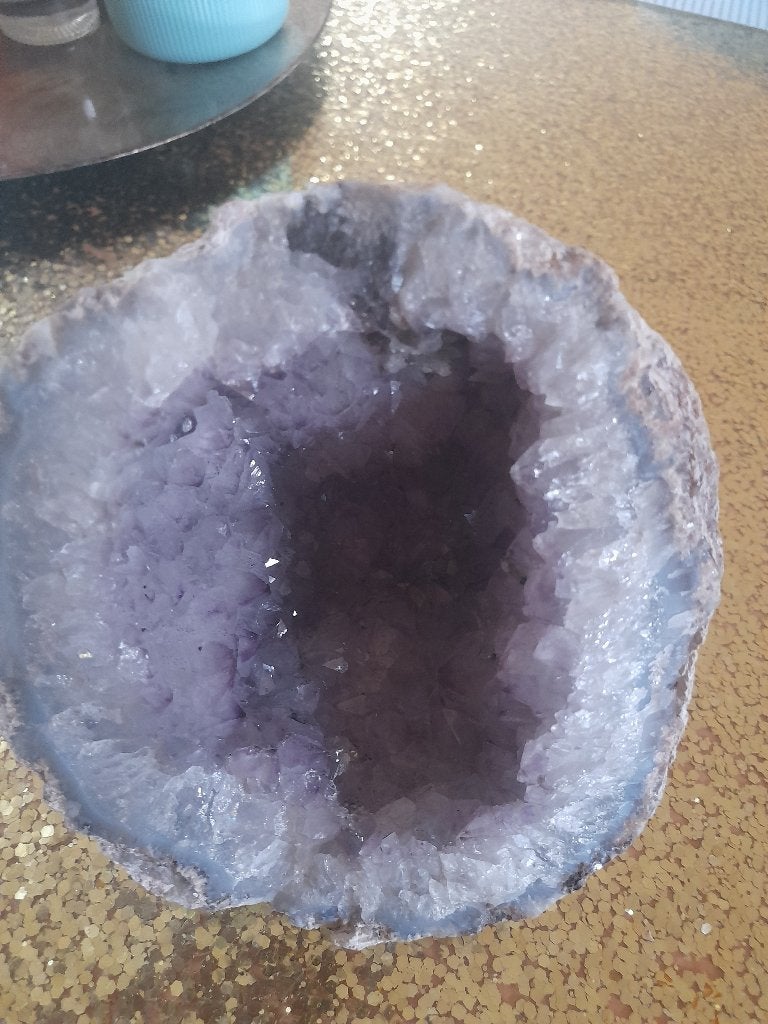 Mooie Amethist Geode uit Brazilië – 1,5 kg (Ø 15 cm), Ophalen of Verzenden, Mineraal