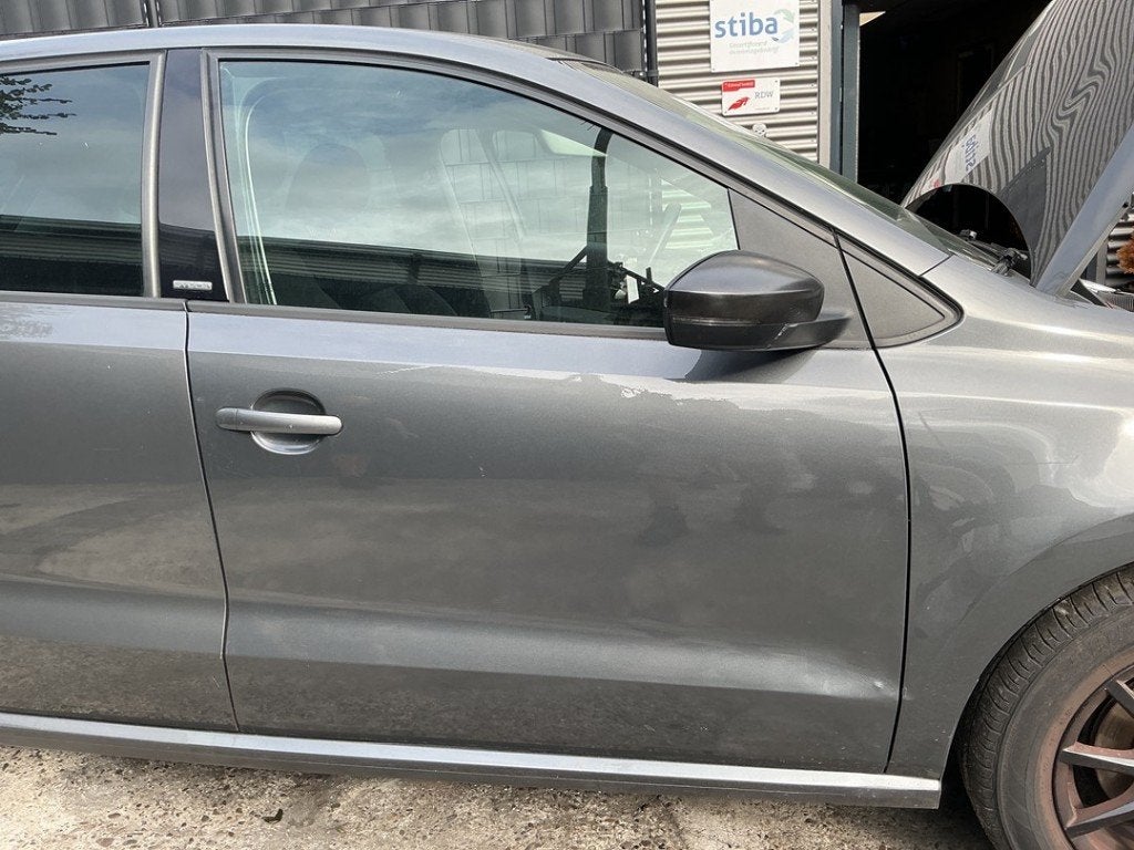 PORTIER RECHTS VOOR Volkswagen Polo V (6R) (|6R4831056J|), Gebruikt, Volkswagen AG, Kundenbetreuung@volkswagen.de, Volkswagen