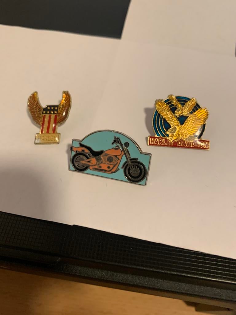 Lot van 3 retro pins van Harley Davidson, Verzamelen, Ophalen of Verzenden, Zo goed als nieuw