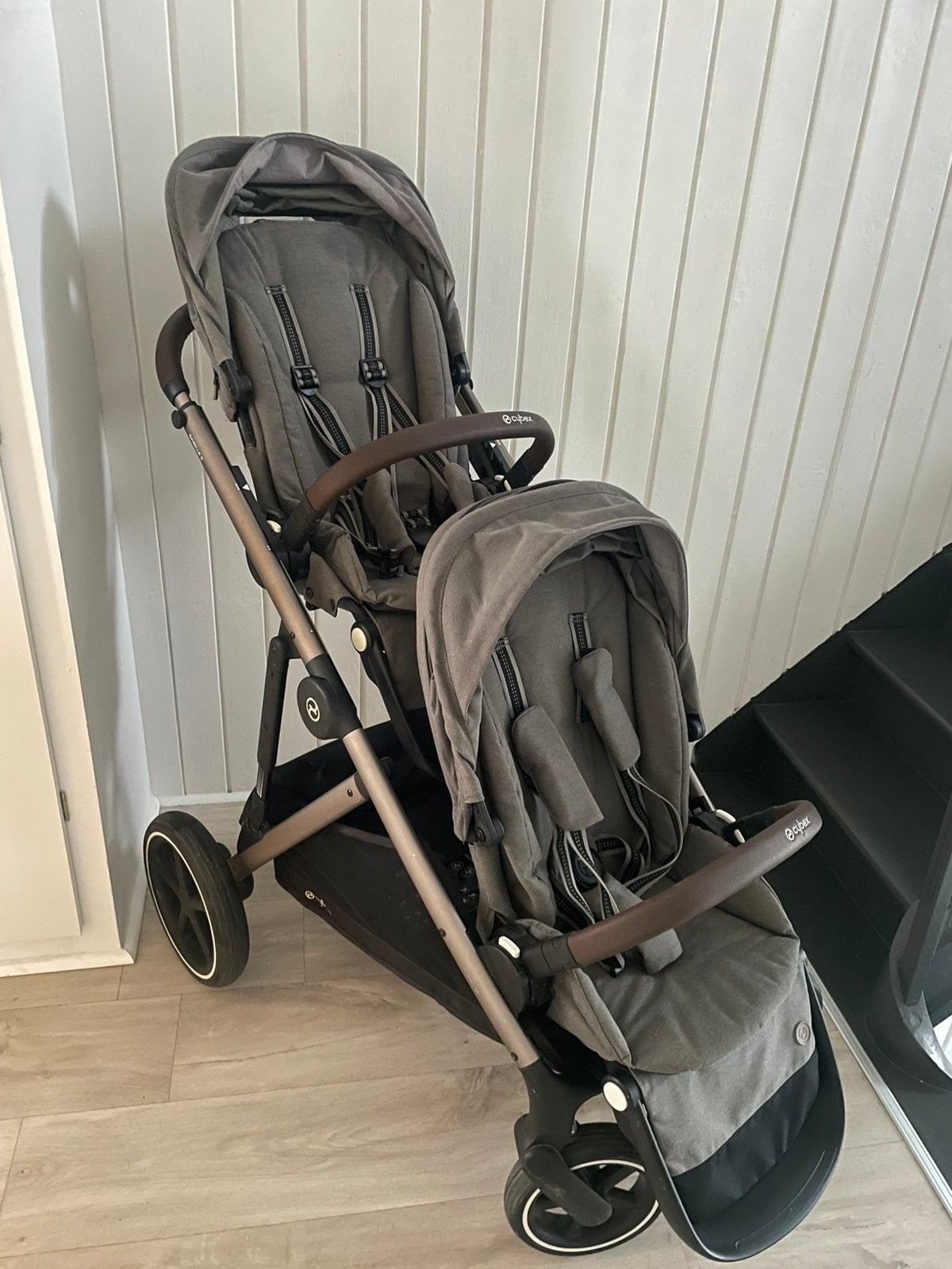 Cybex Gazelle S duo: draagmand + 2 zitjes + 2 regenhoezen, Ophalen, Zo goed als nieuw, Overige merken, Zonnekap