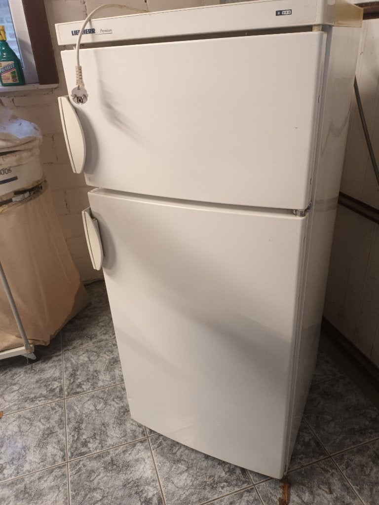 Frigo, Elektronische apparatuur, Koelkasten en IJskasten, Ophalen, Met vriesvak