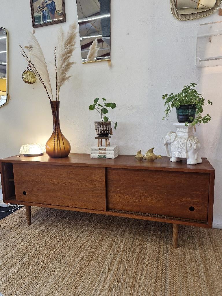 Vintage lowboard / dressoir teak 70s ronde greep, Huis en Inrichting, Kasten | Dressoirs, Gebruikt, Ophalen
