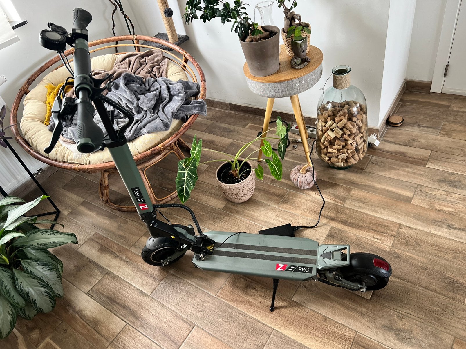 Trottinette Z8 pro, Ophalen of Verzenden, Zo goed als nieuw