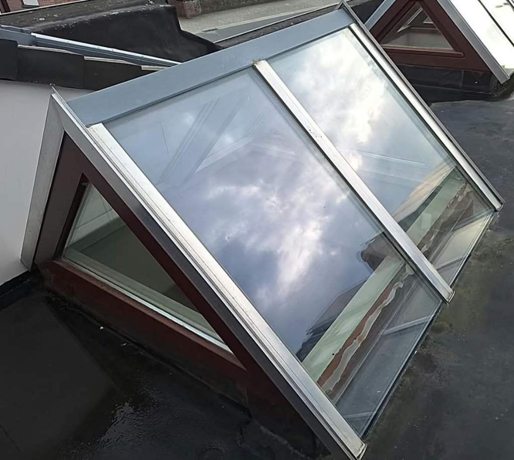 Lichtstraat Zadeldak Afzelia Hardhout 1.33x1.33m(2xbeschikb), Ophalen, Dakraam, Veiligheidsglas