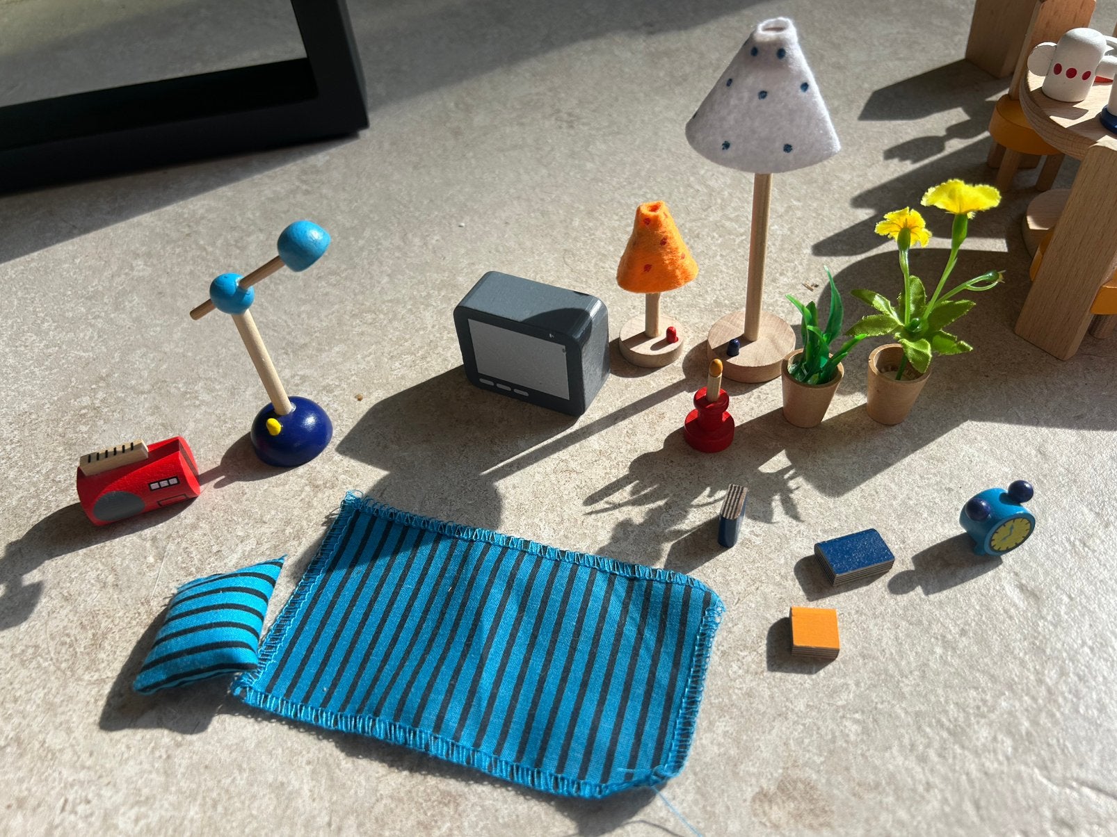 Goki - Houten poppenhuis - Woon- en slaapkamer accessoires, Ophalen of Verzenden, Zo goed als nieuw