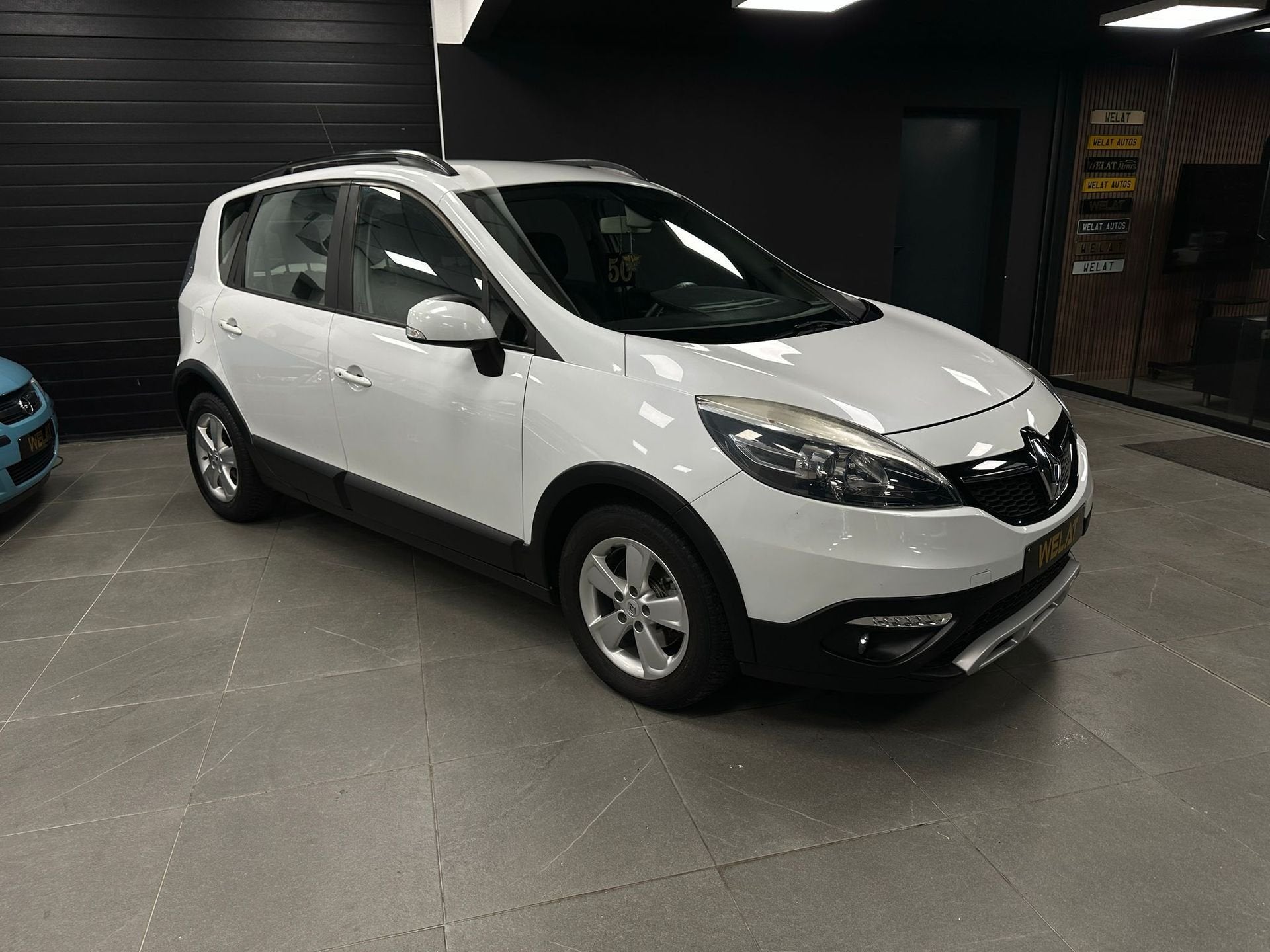 RENAULT XMOD MEGANE SCENIC 2014 BENZINE, 1197 cm³, Achat, Entreprise, Boîte manuelle