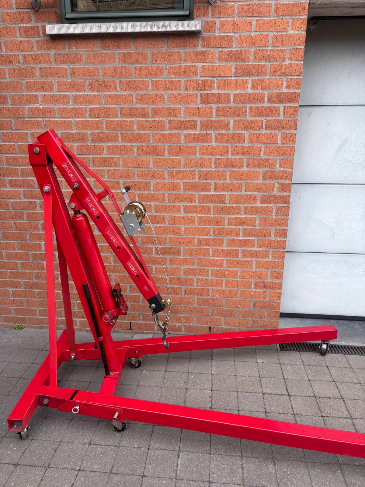 Girafe d’atelier avec palan, Enlèvement
