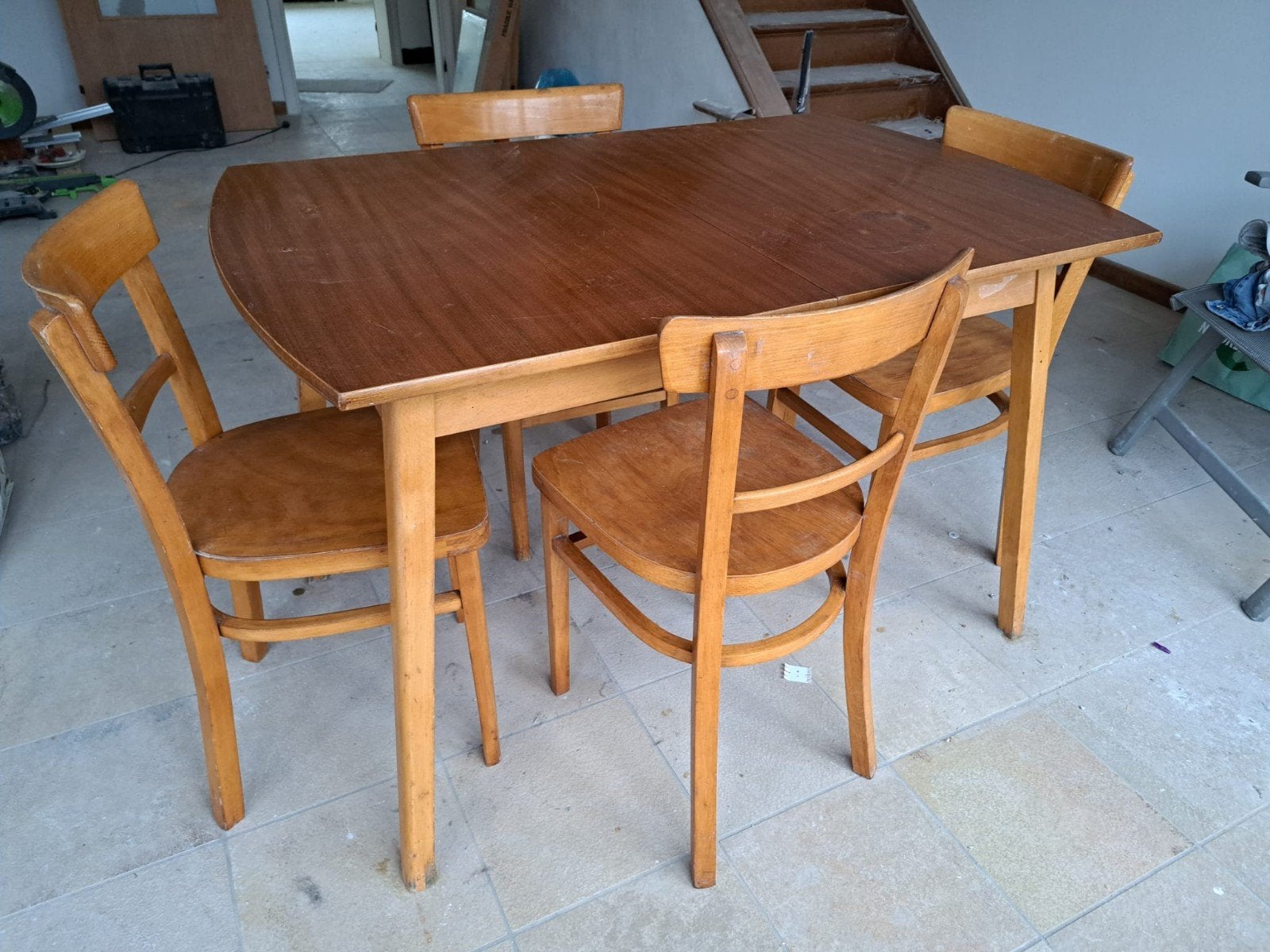 Table et 4 chaises vintages (années 60-70), Enlèvement