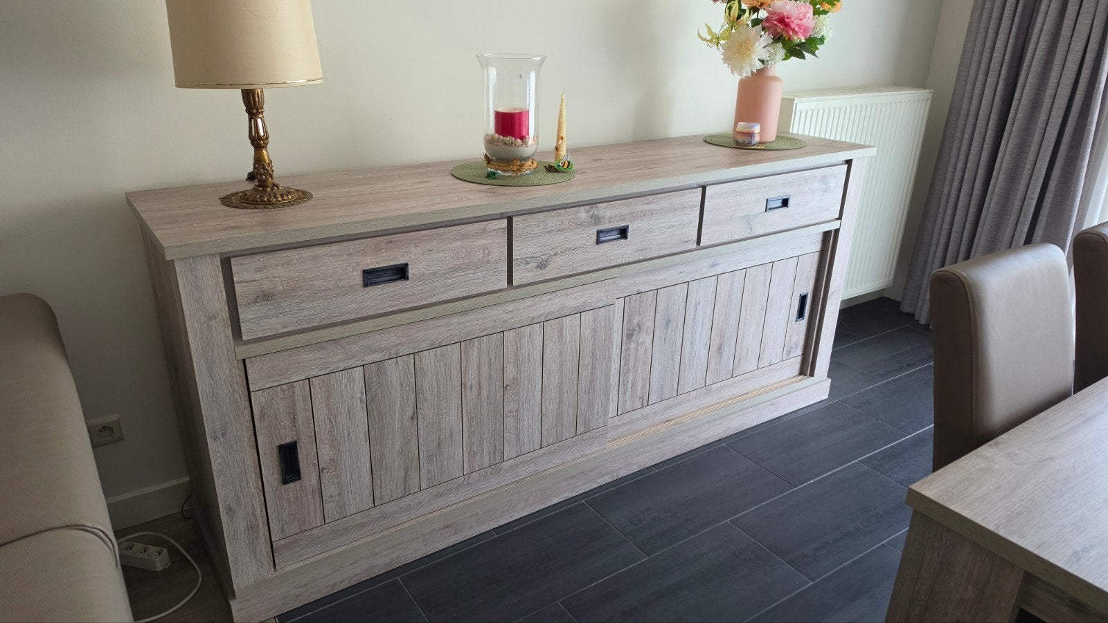 Landelijk dressoir met schuiven, Ophalen