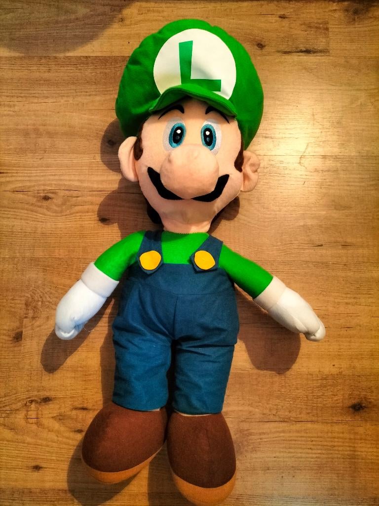 Mario Kart (Luigi) - grote knuffel (70 cm)- Nintendo, Kinderen en Baby's, Speelgoed | Knuffels en Pluche, Nieuw, Overige typen