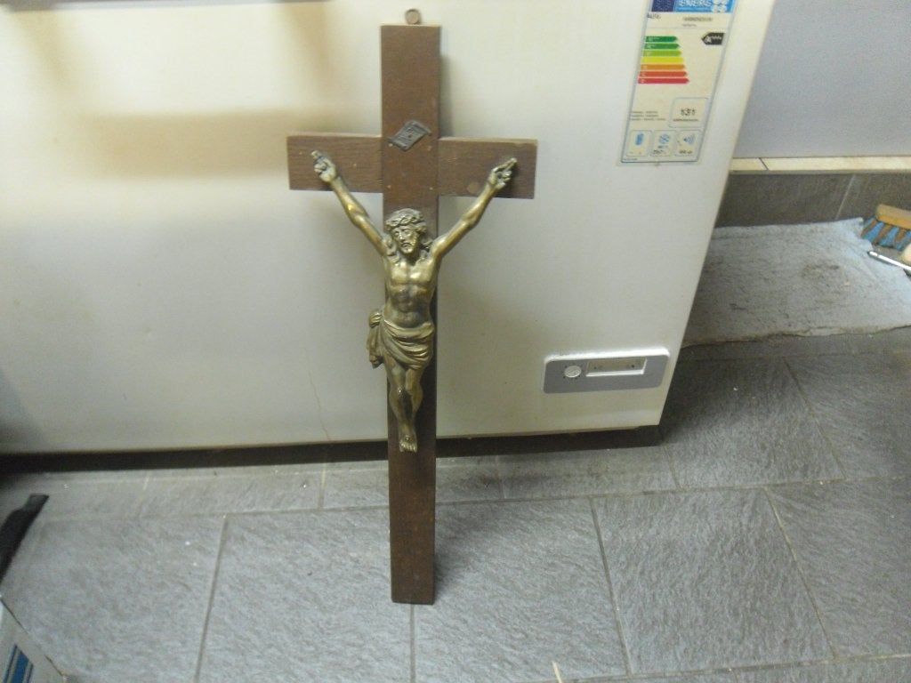 christ sur support en bois 82 cm, Antiek en Kunst, Antiek | Religieuze voorwerpen, Ophalen