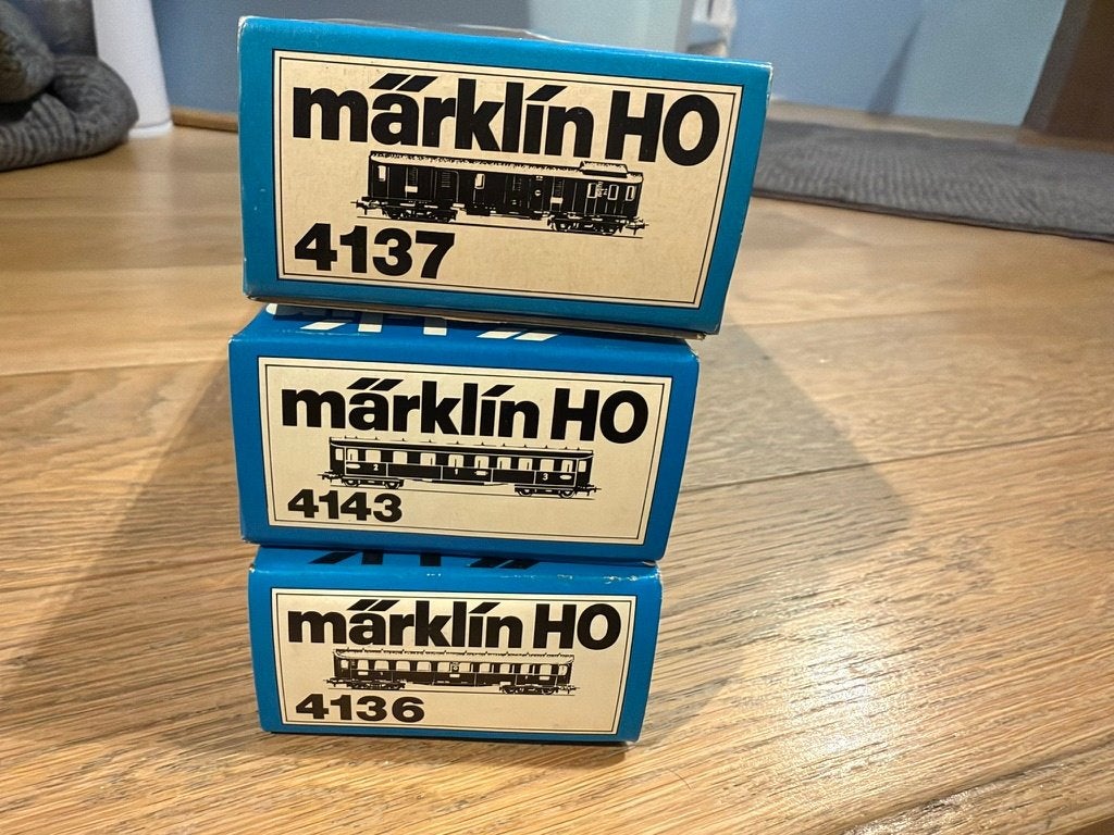 Märklin H0 4136 + 4137 + 4143 — nieuwstaat, originele dozen, Wisselstroom, Ophalen of Verzenden, Analoog, Märklin