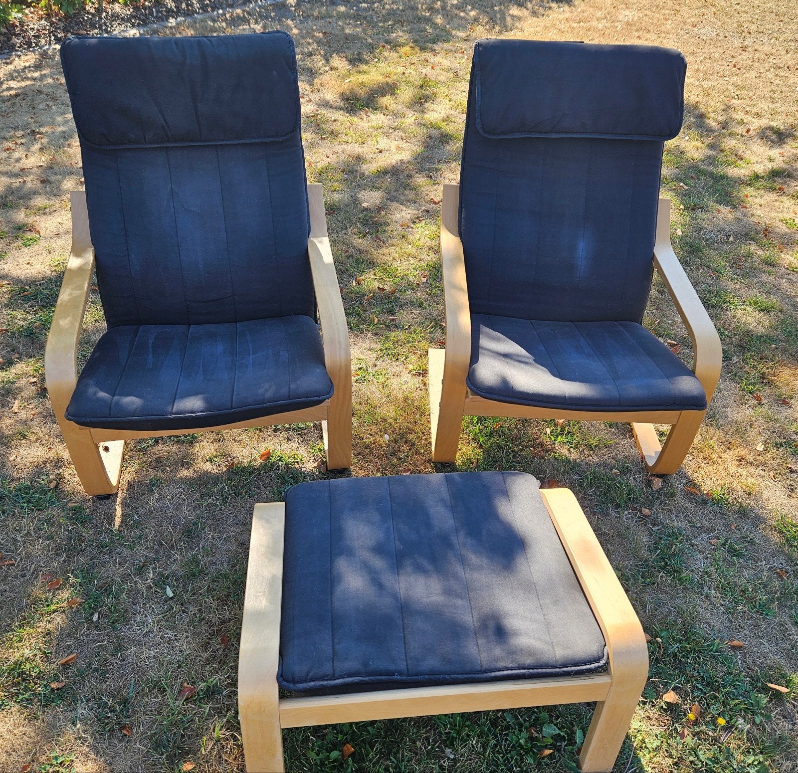 2 ikea stoelen en voetenbank, Huis en Inrichting, Fauteuils, Ophalen