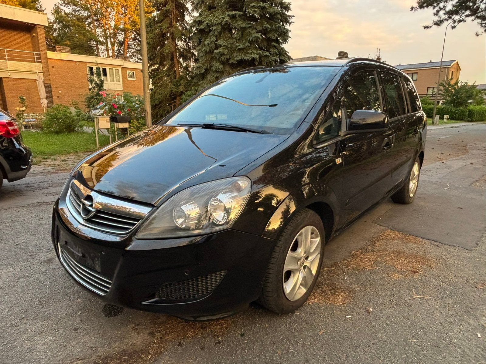 Opel Zafira 1.6 benzine/7 pla/wordt gekeurd voor verkoop, Auto's, Opel, Voorwielaandrijving, Euro 5, Zwart, 4 cilinders