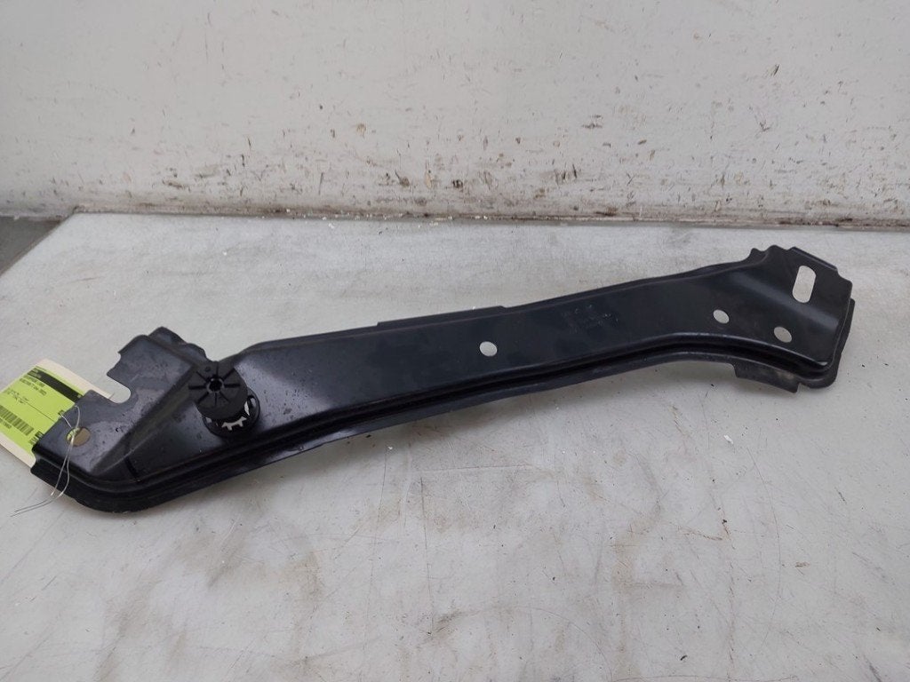 KOPLAMP HOUDER LINKS Volkswagen Multivan T7 (|7T0805931B|), Dhr. J. Ham, Gebruikt, Volkswagen, Administratie@autoham.nl