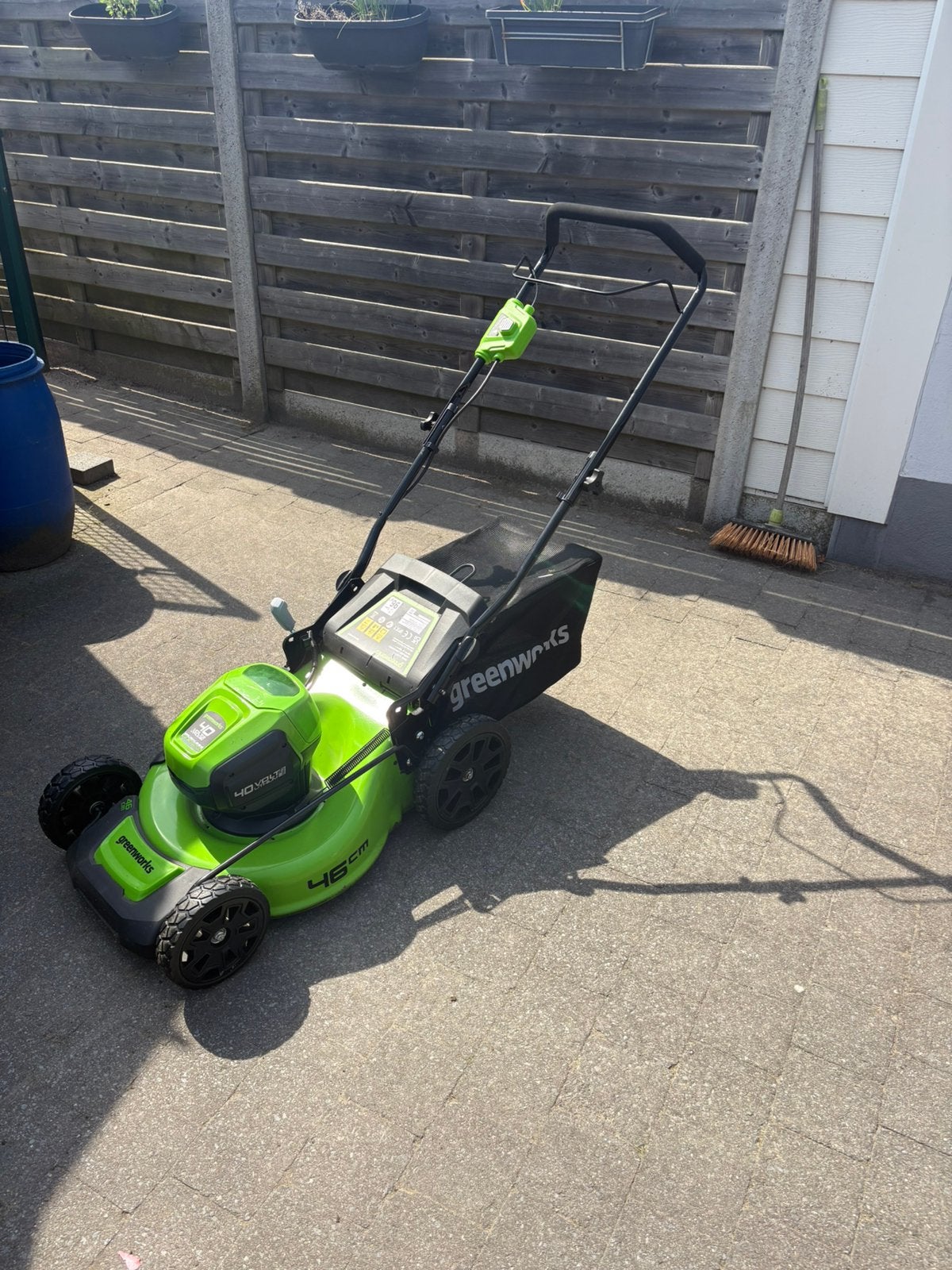 Greenworks grasmaaier 40v, Tondeuses à gazon sur batterie, Tondeuse rotative, Fonction de mulching, Comme neuf