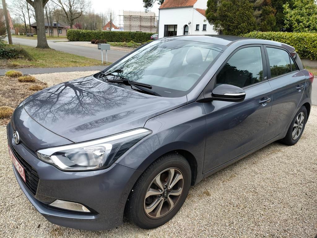 Hyundai i20 benzine (2019) – prima staat, Auto's, Hyundai, Voorwielaandrijving, Stof, Euro 6, 4 cilinders