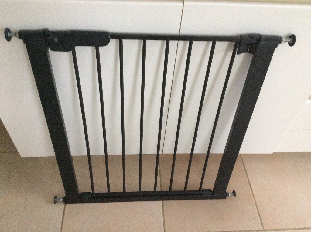 Barrière à pince BabyDan de 73,5 cm à 79,5 cm, Barrière de sécurité, Comme neuf, Enlèvement, Métal ou Fer
