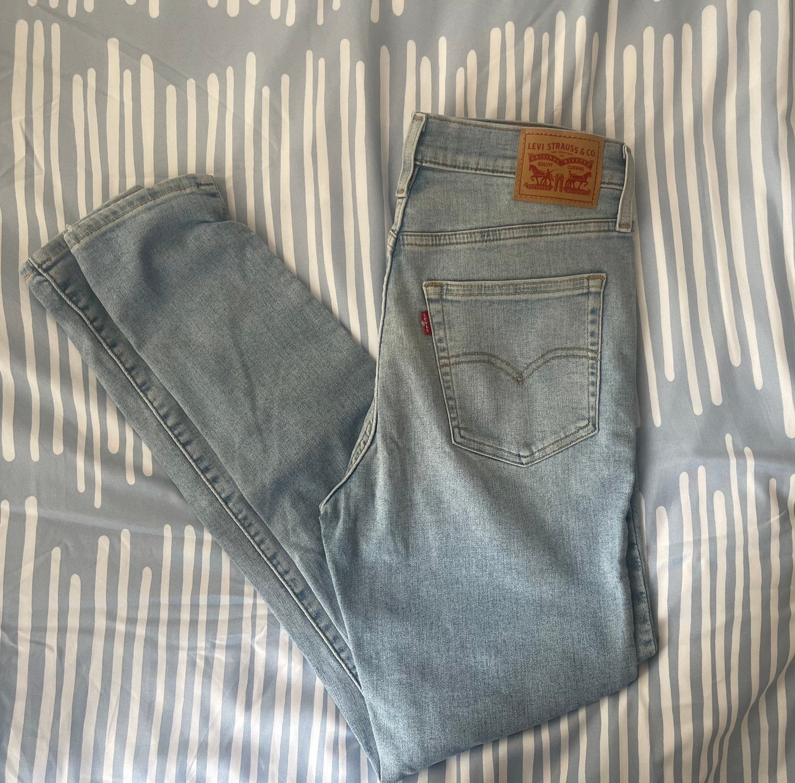 Levi’s jeans, Vêtements | Hommes, Jeans, Enlèvement, Comme neuf
