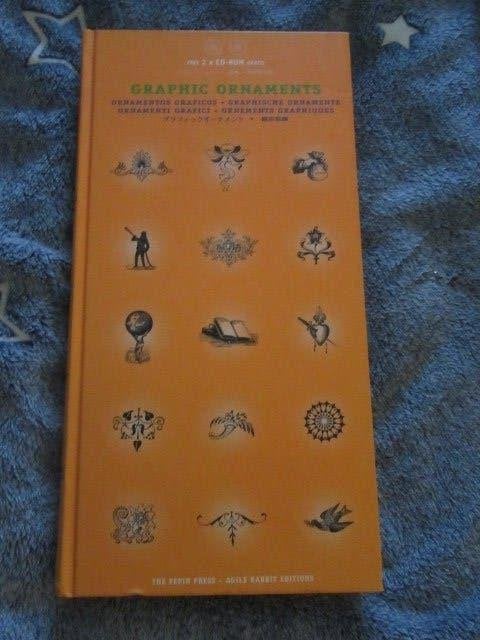 Boek : Grafische Ornamenten -- Graphic Ornaments + cd-roms, Ophalen of Verzenden, Zo goed als nieuw, Overige onderwerpen