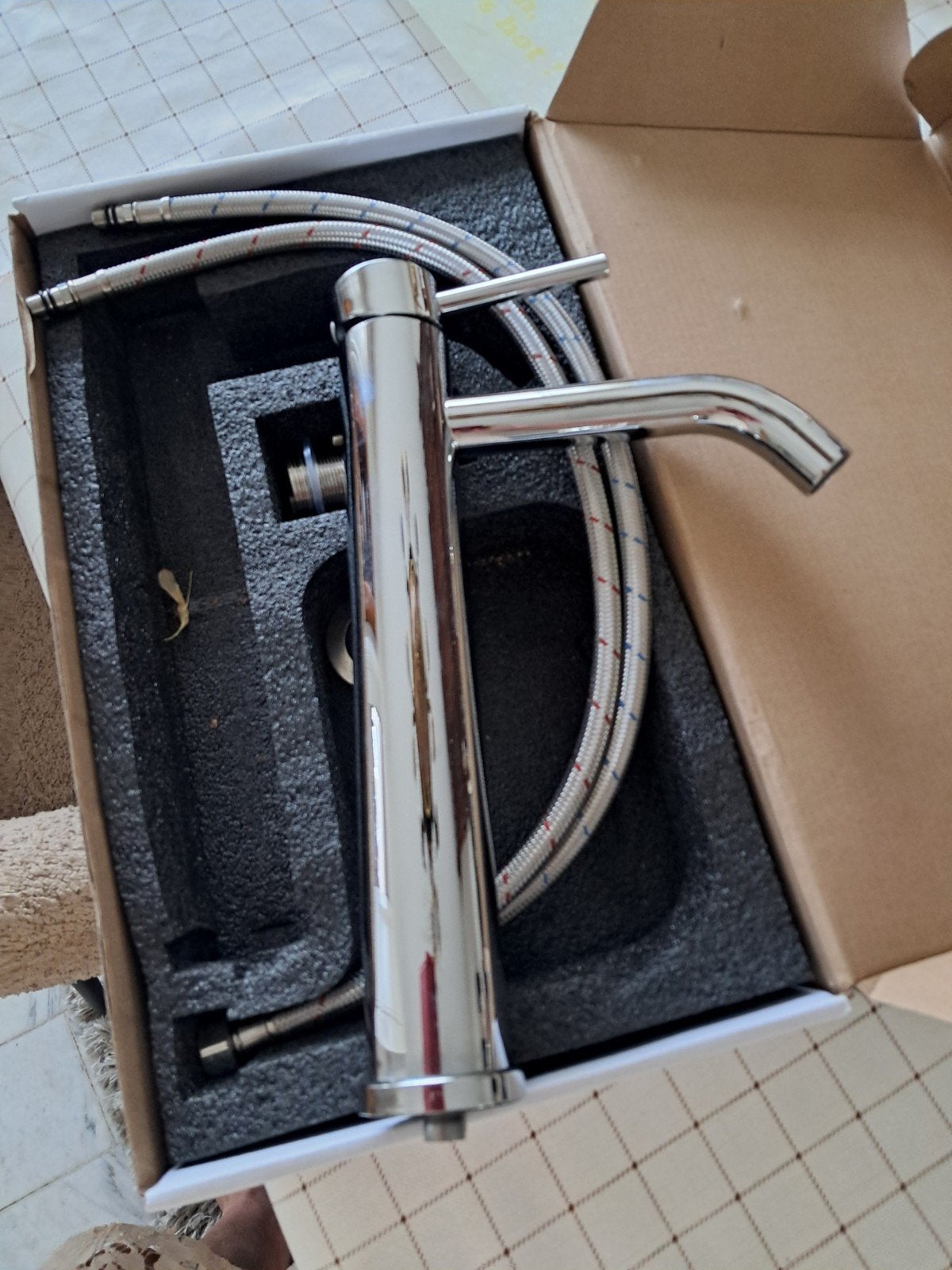 nieuwe kraan voor keuken of badkamer, Doe-het-zelf en Bouw, Sanitair, Ophalen of Verzenden, Kraan
