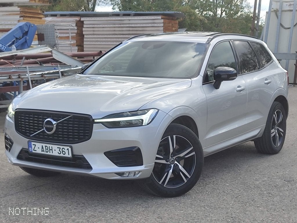 🚗 VOLVO XC60 Plus Dark – Hybride – 2021, Autos, Argent ou Gris, Euro 6, Entreprise, 5 portes