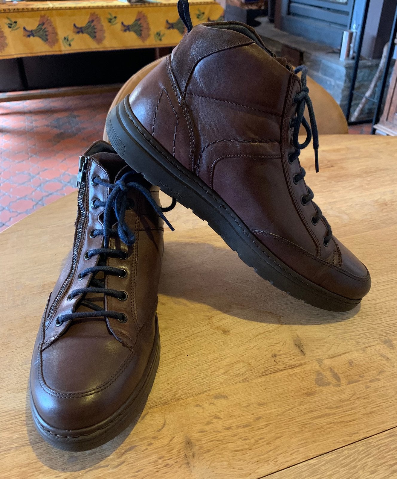 Fluchos chaussures homme T43, Enlèvement ou Envoi, Comme neuf