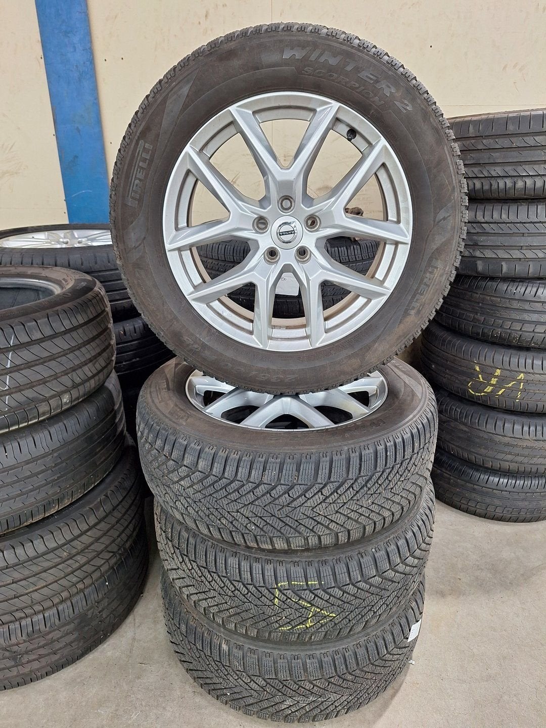 Volvo XC60 Winterset 18 Inch Origineel, Ophalen, 18 inch, Gebruikt, -