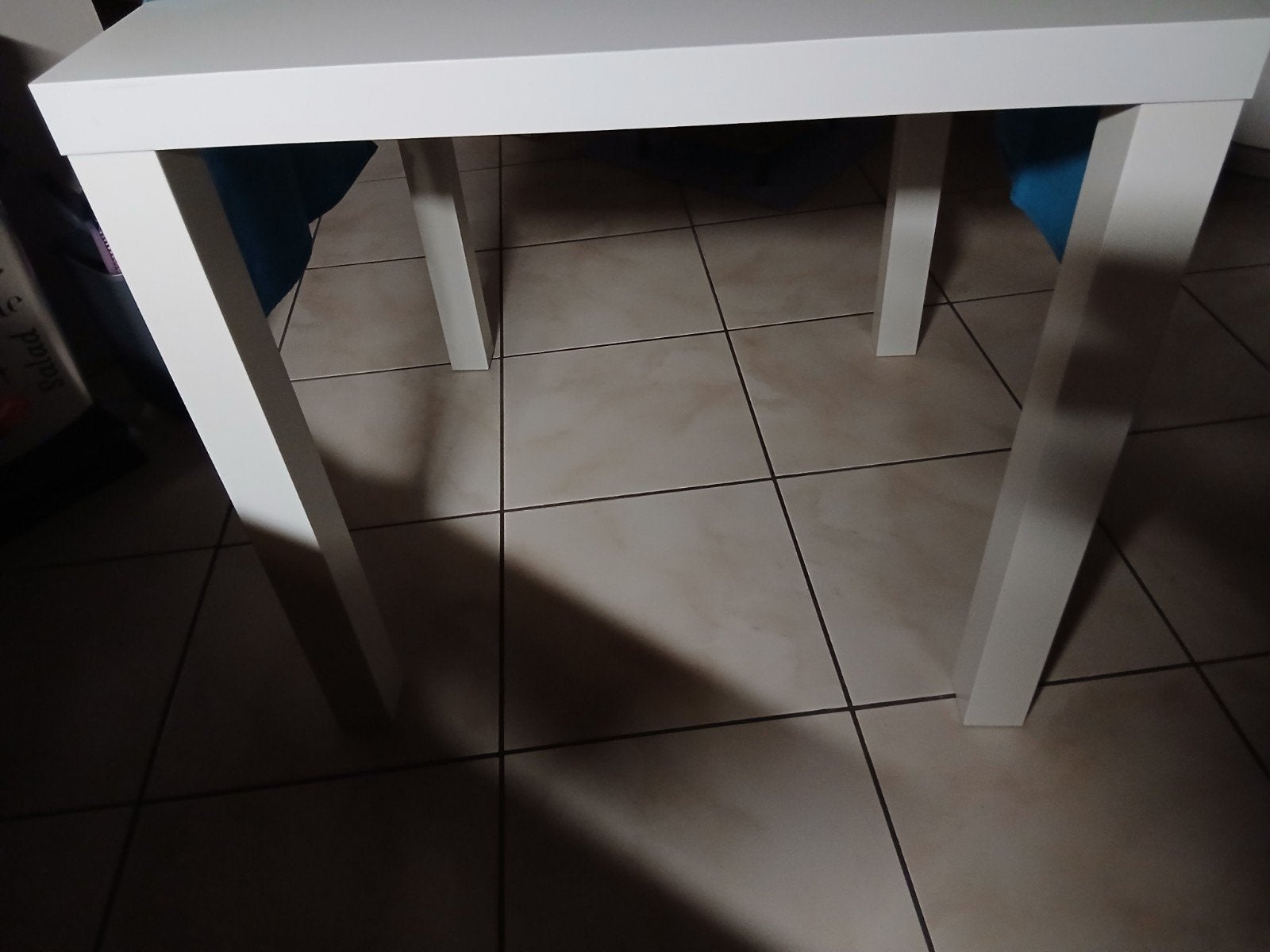 petite table, Blanc mat, Carré, Jusqu'à deux personnes, Enlèvement