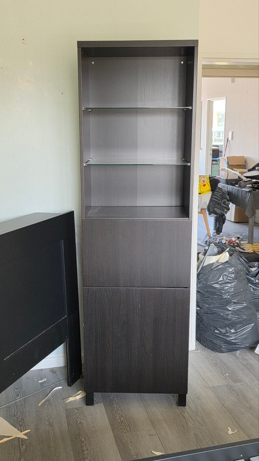 ikea vitrinekast, Enlèvement