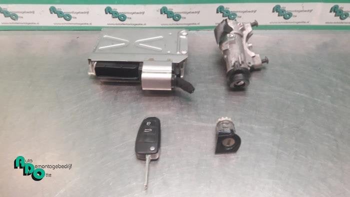 Serrure de contact + ordinateur d'un Audi A4 (A4 04-), -, 3 mois de garantie, Audi, Utilisé