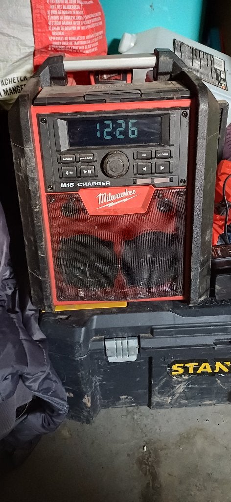 Radio de chantier Milwaukee, Audio, Tv en Foto, Radio's, Gebruikt, Radio, Ophalen