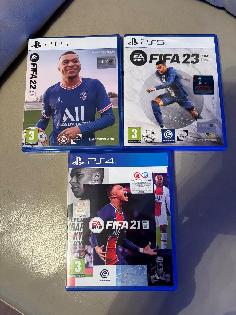 FIFA 21 tot 23, Ophalen of Verzenden, Zo goed als nieuw, Sport, Eén computer