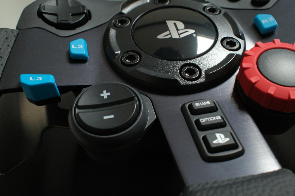 Logitech G29 + Playseat Challenge X — complete raceset, Games en Spelcomputers, Ophalen, Zo goed als nieuw, Stuur of Pedalen, PlayStation 4