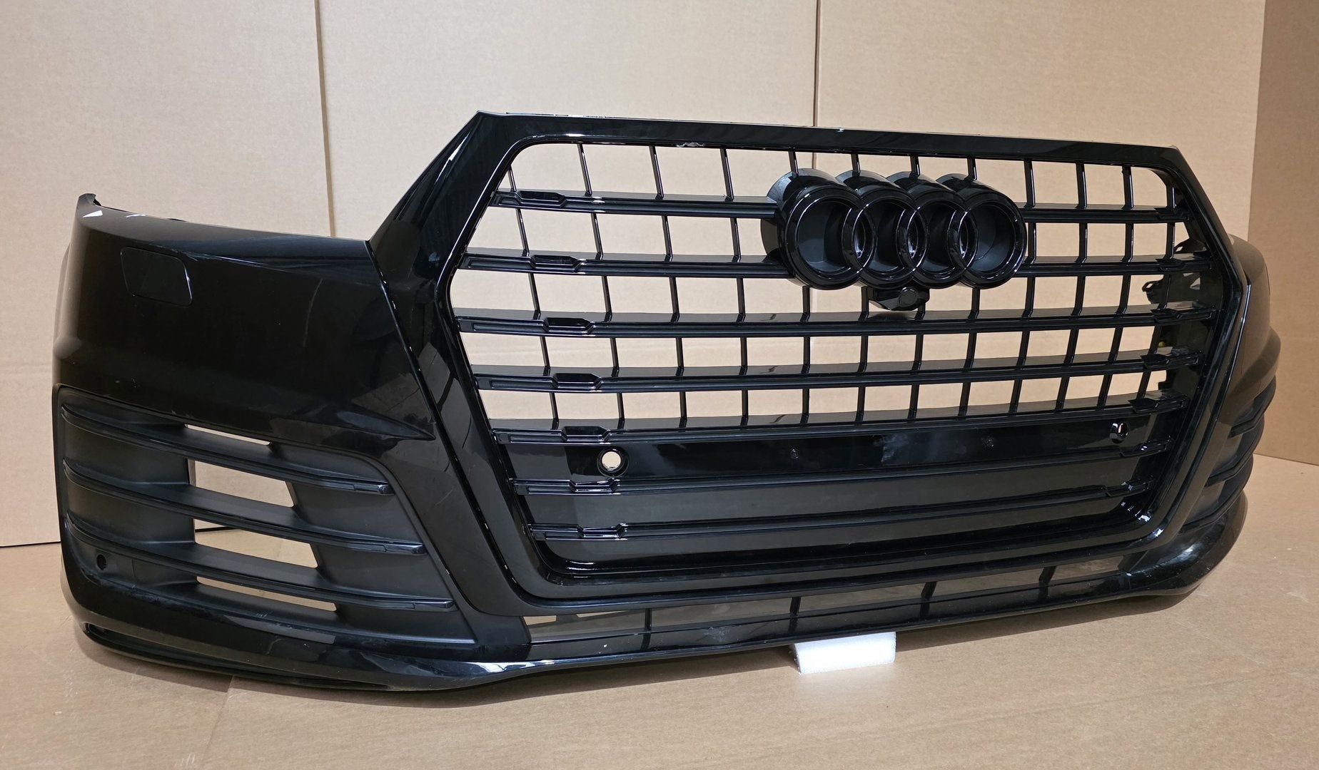 Voorbumper Audi Q7 4M0 SQ7 Origineel Bumper 6xPDC KLS S-LINE, Gebruikt, -, Voor, Bumper